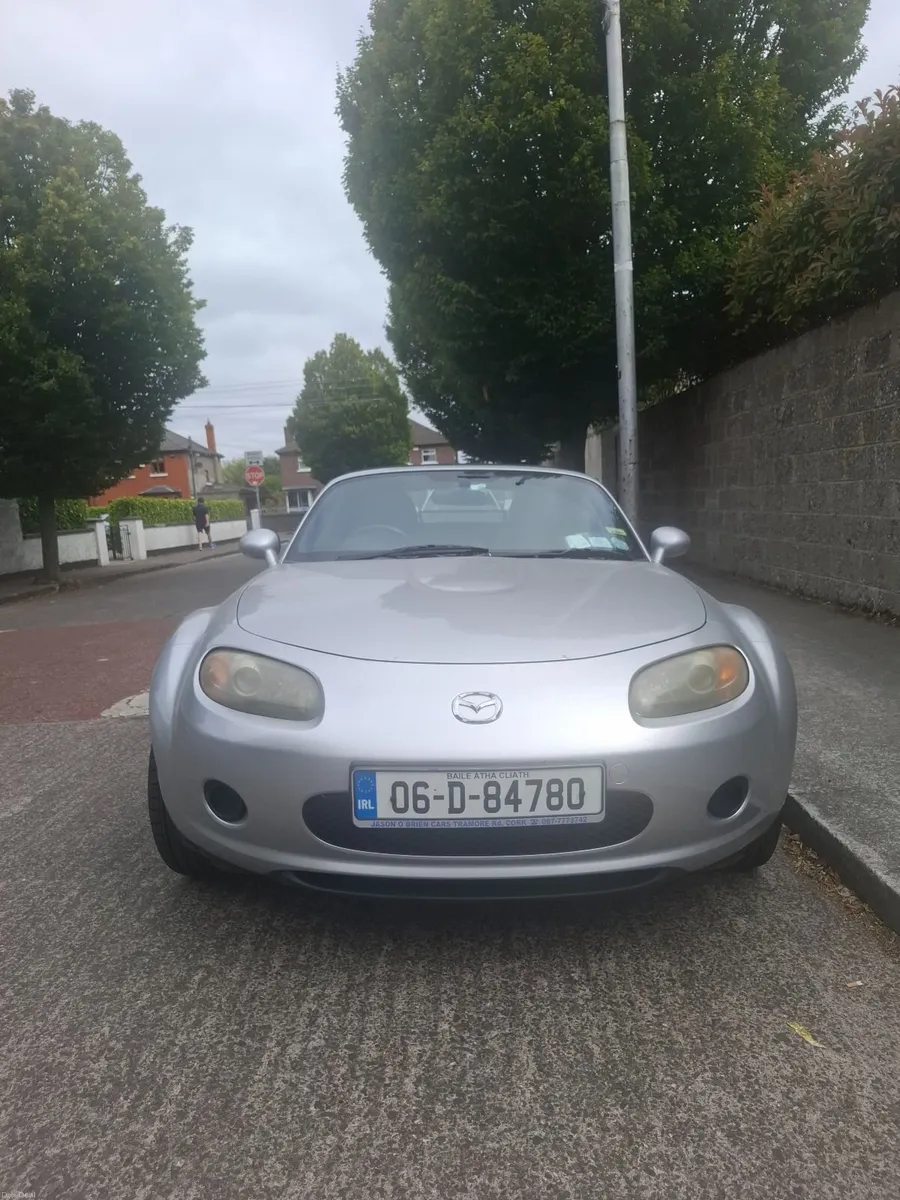 Mazda MX-5 2006 - Image 2