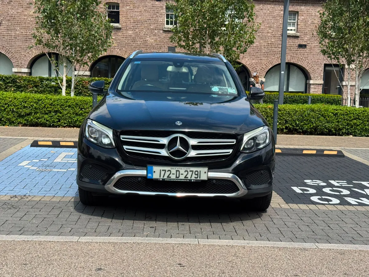 2017 MERCEDES-BENZ GLC220D 4MATIC - Image 2