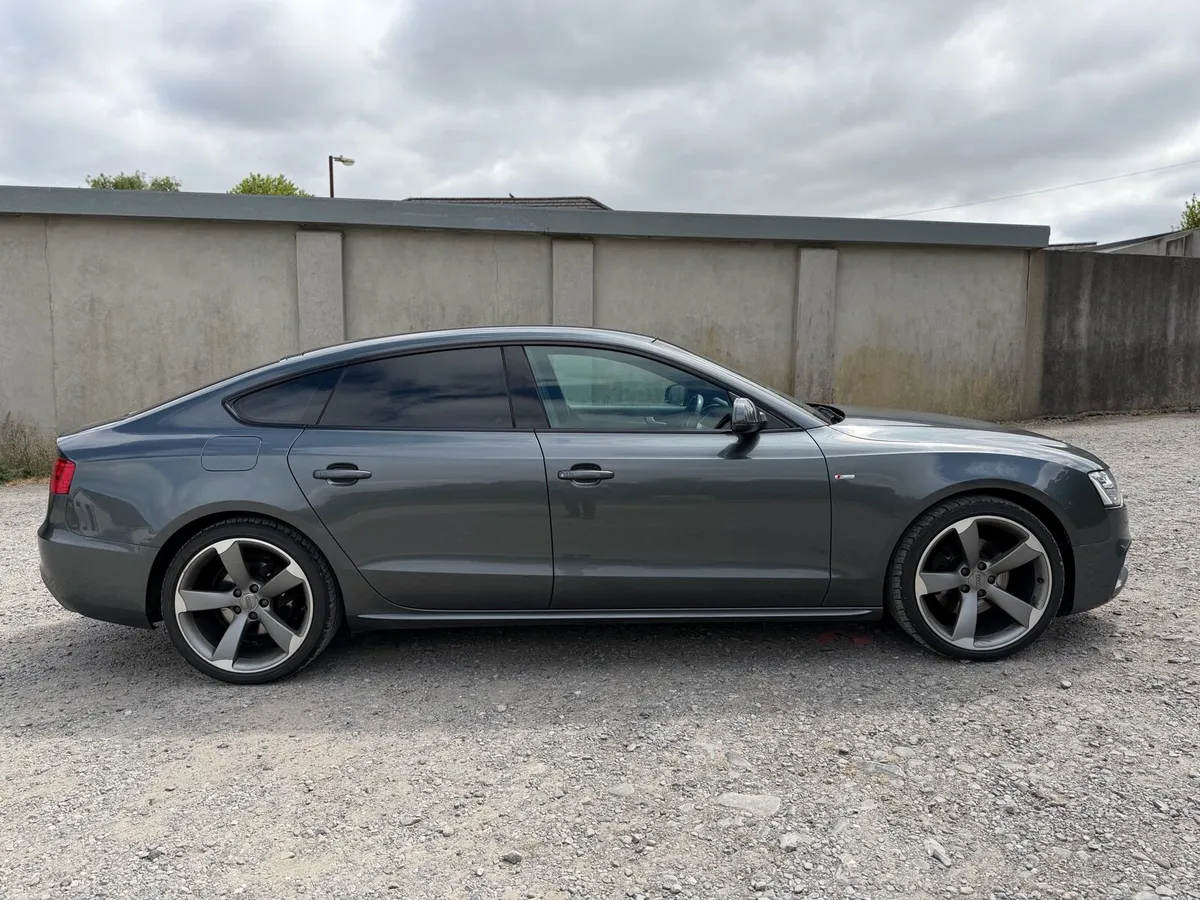Audi A5  S-Line SportBack 2.0 TDI - Image 2