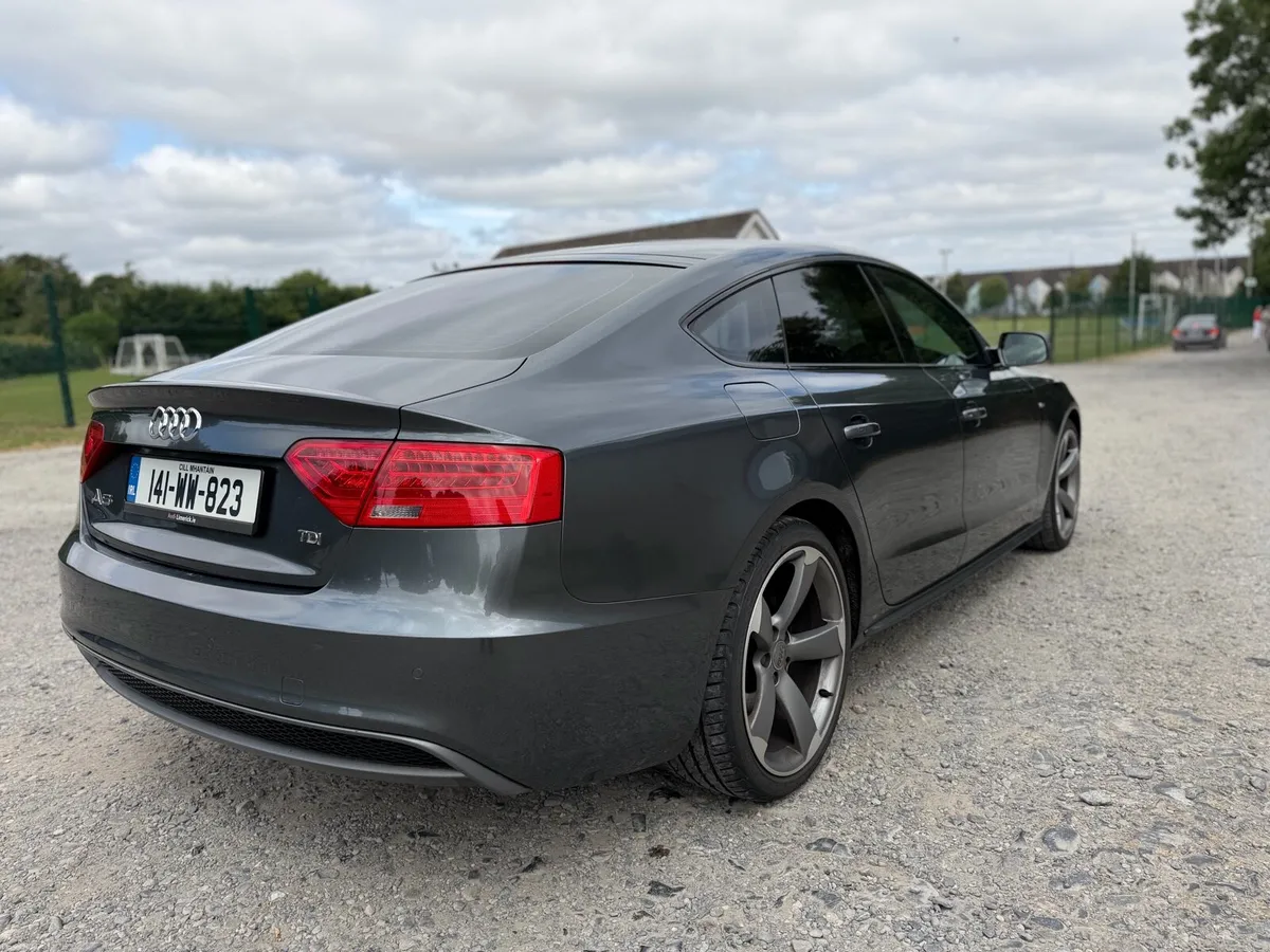 Audi A5  S-Line SportBack 2.0 TDI - Image 6
