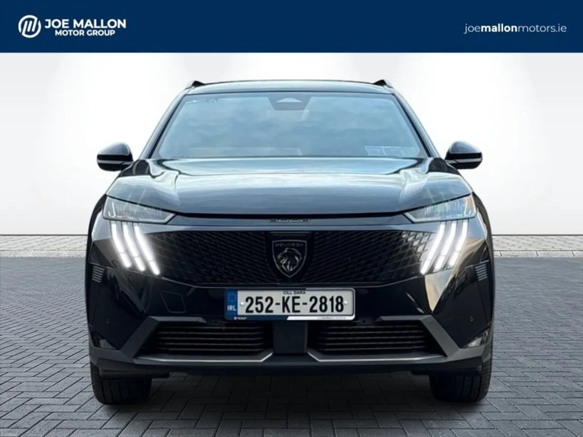 Peugeot 5008 Allure Hybrid AUTO - Image 3
