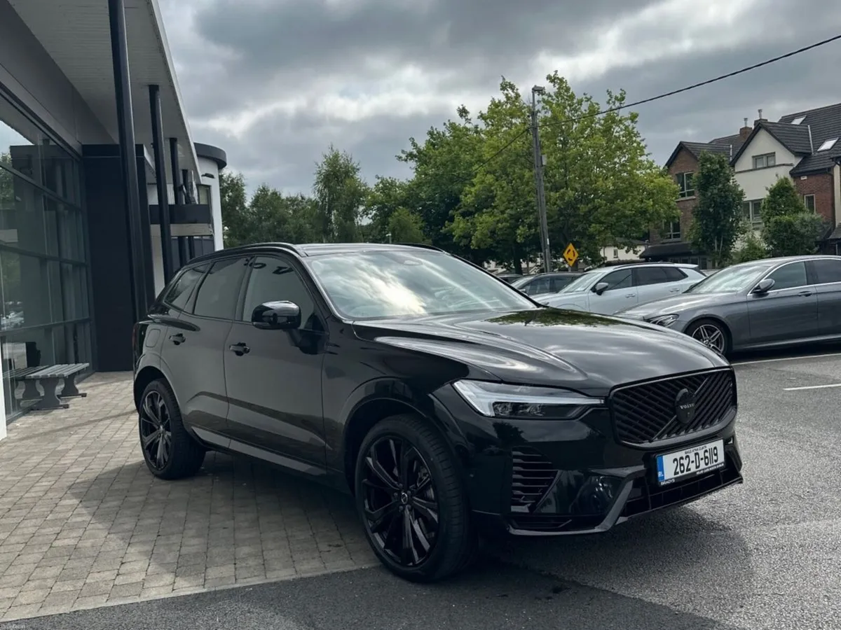 Volvo XC60 XC60 T6 Black Edition Plus AWD PHEV--Pa - Image 3