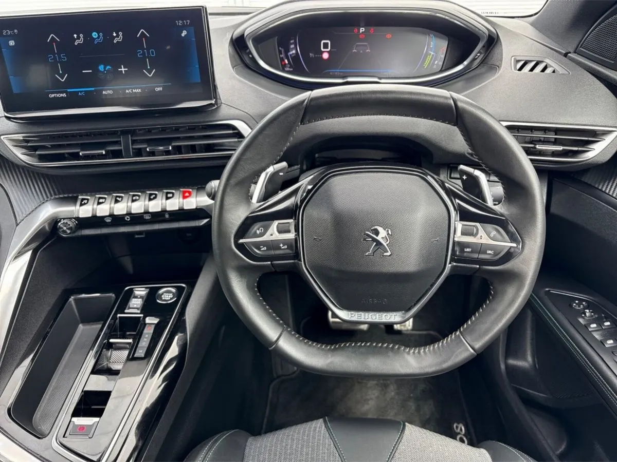 Peugeot 5008 1.2 Hybrid 136bhp E-DCS6 Allure - Image 3