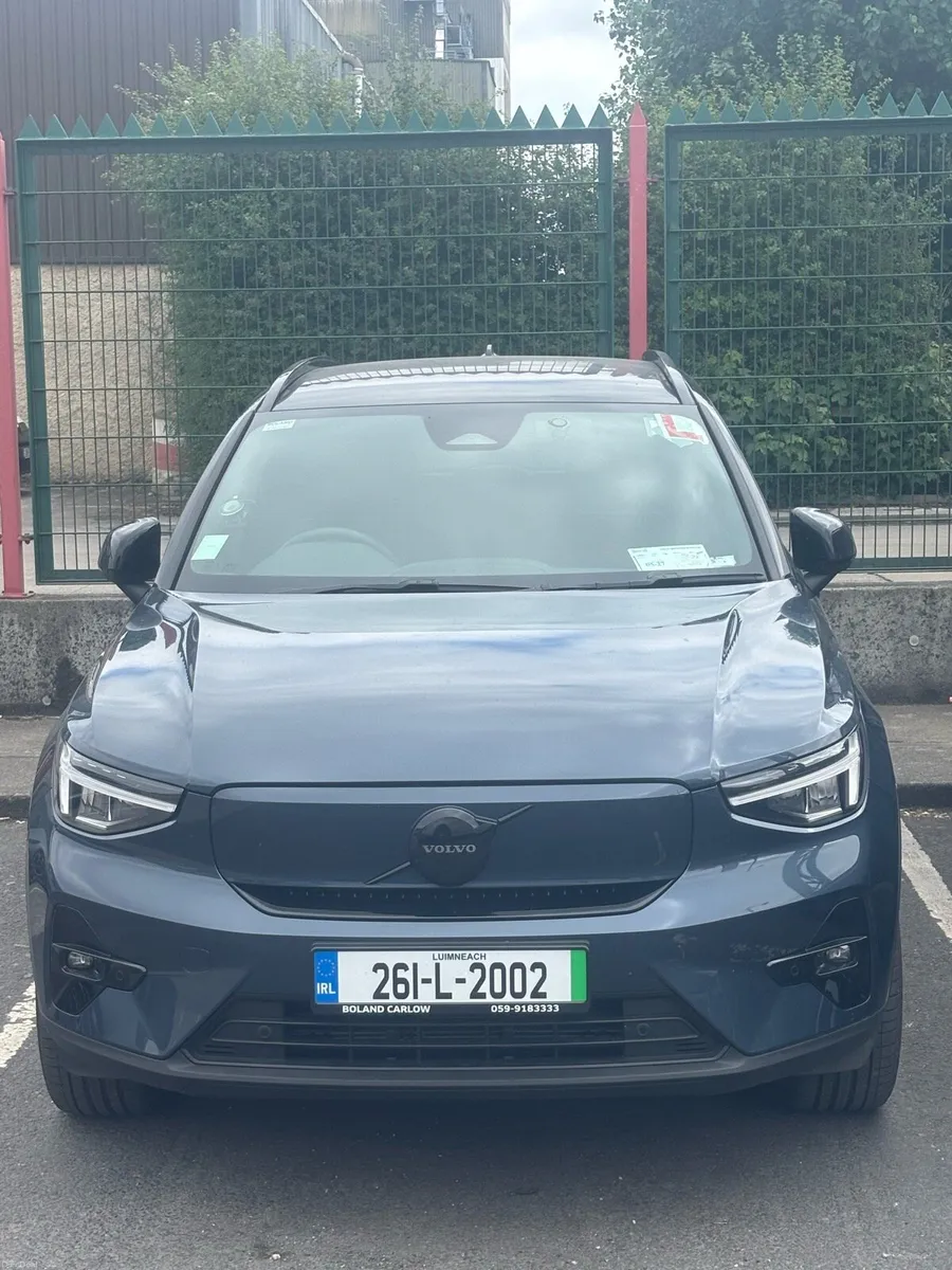 Volvo EX40  PLUS(BLACK EDITION )DEMIN BLUE - Image 2