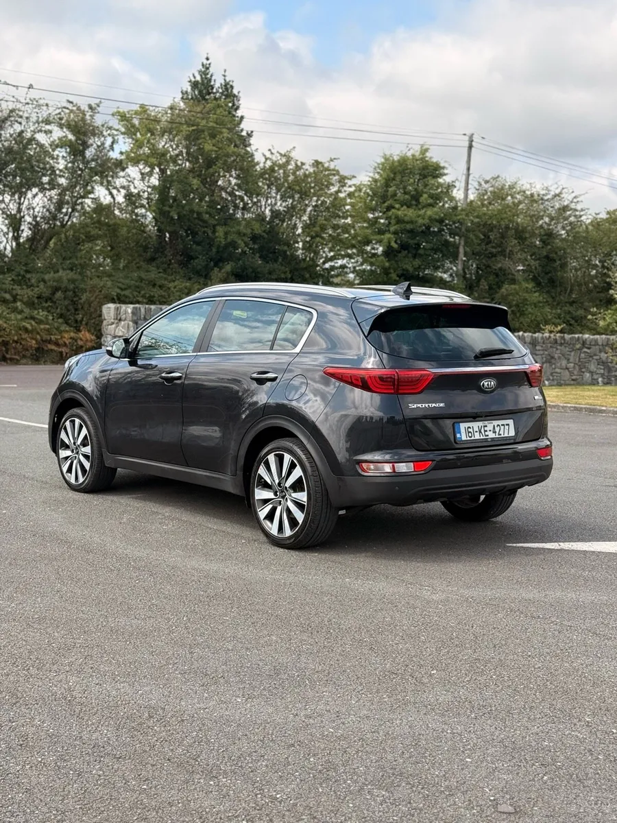 Kia Sportage high spec model - Image 3
