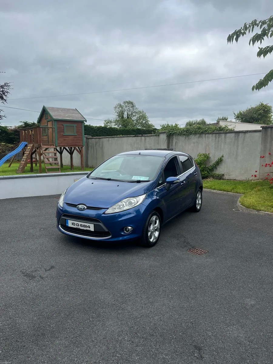 Ford Fiesta 2010 - Image 1