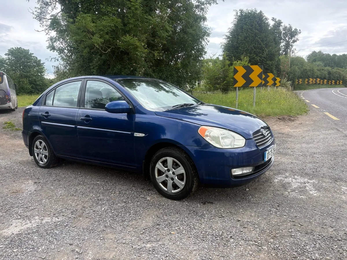 Hyundai accent - Image 2