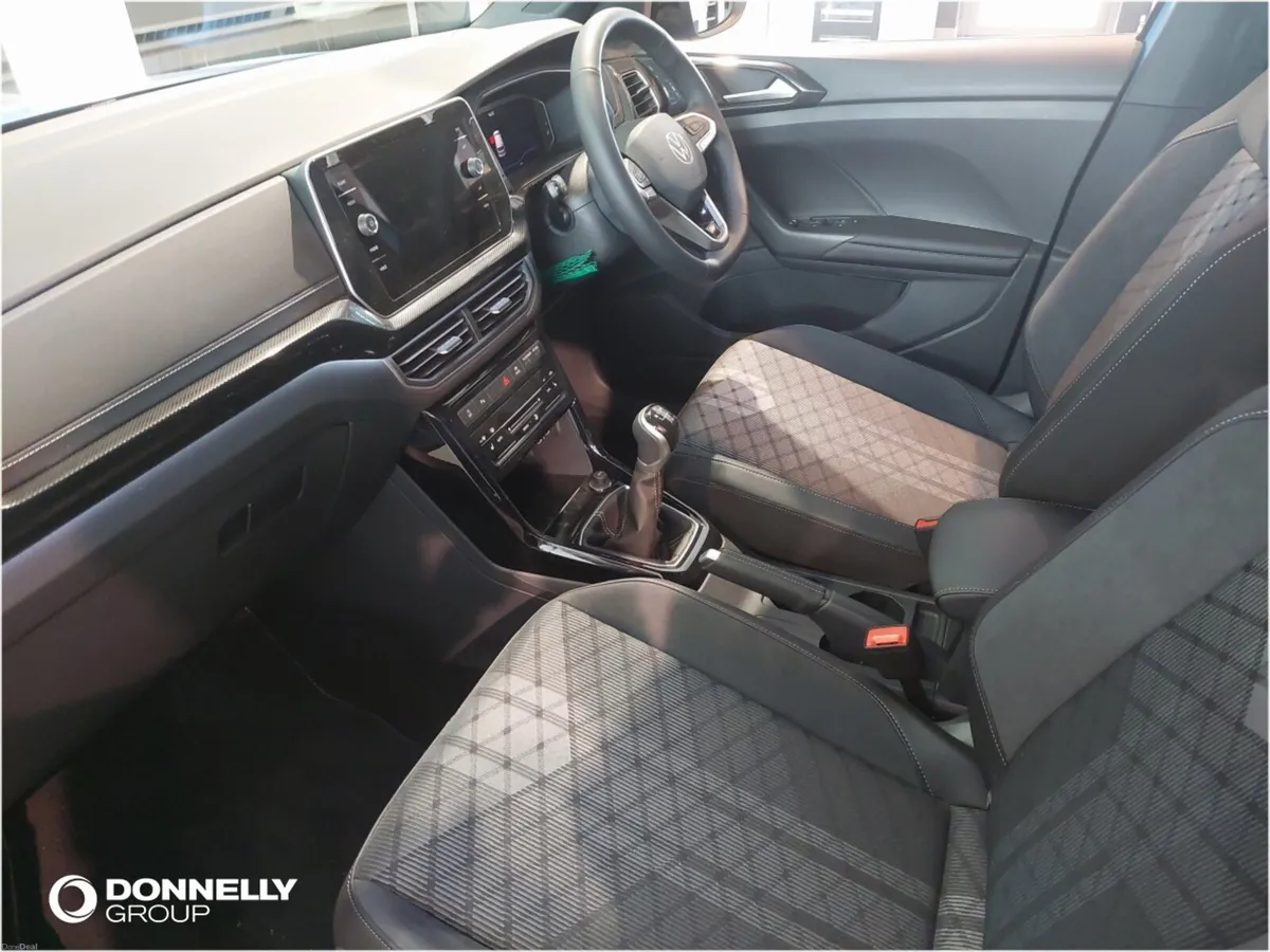 Volkswagen T-cross Estate Black Edition - Image 2