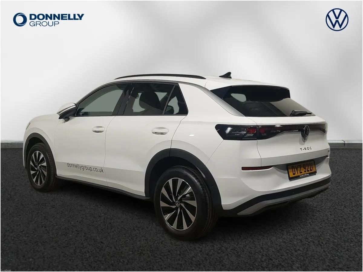 Volkswagen T-roc Hatchback Life - Image 2