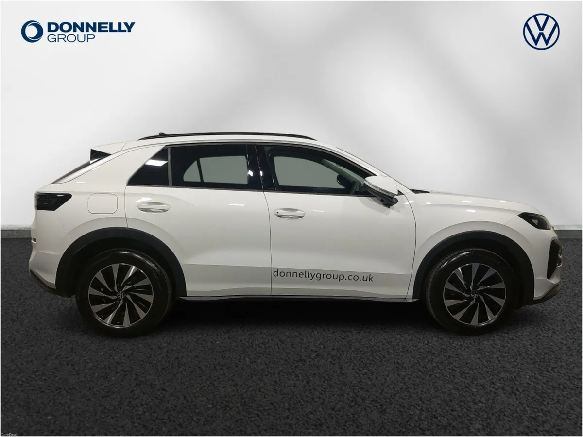 Volkswagen T-roc Hatchback Life - Image 3