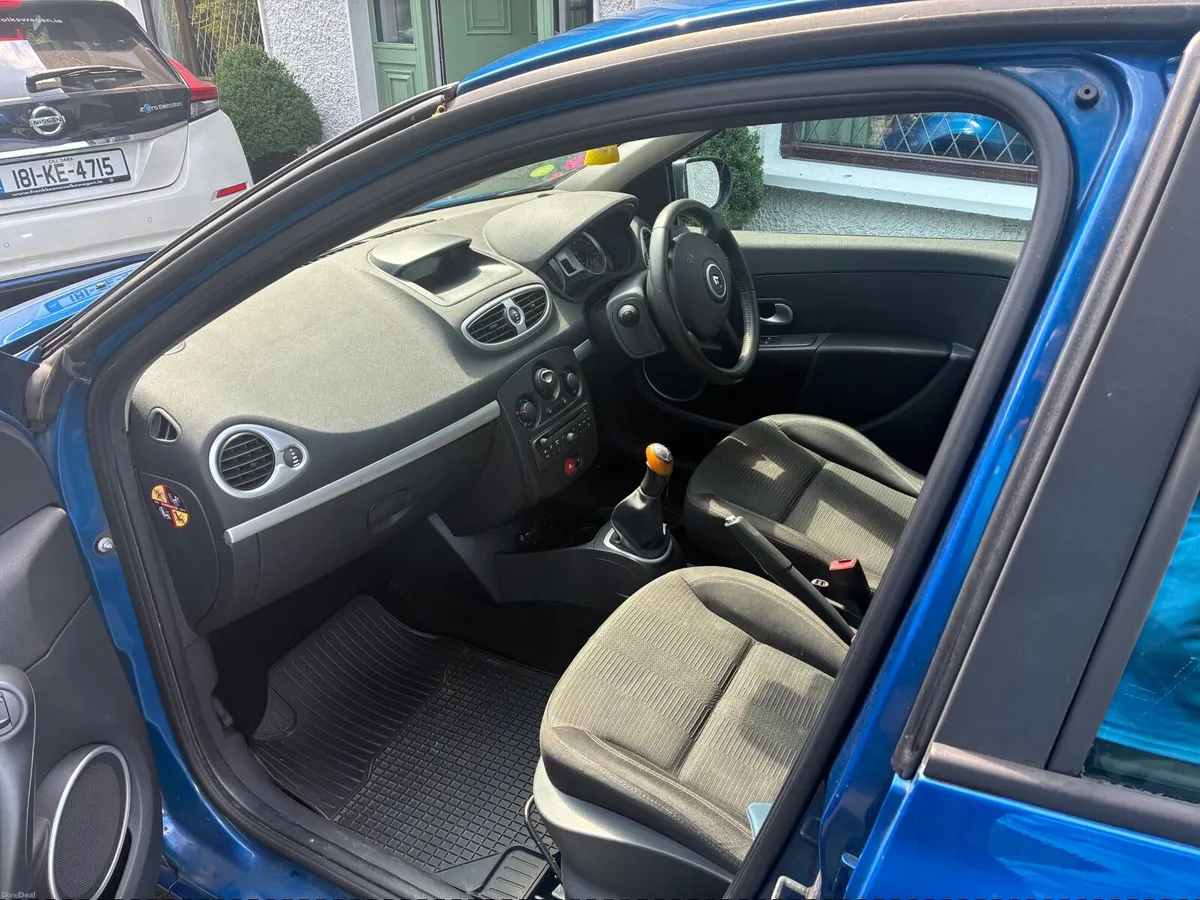 Renault Clio 2010 - Image 3