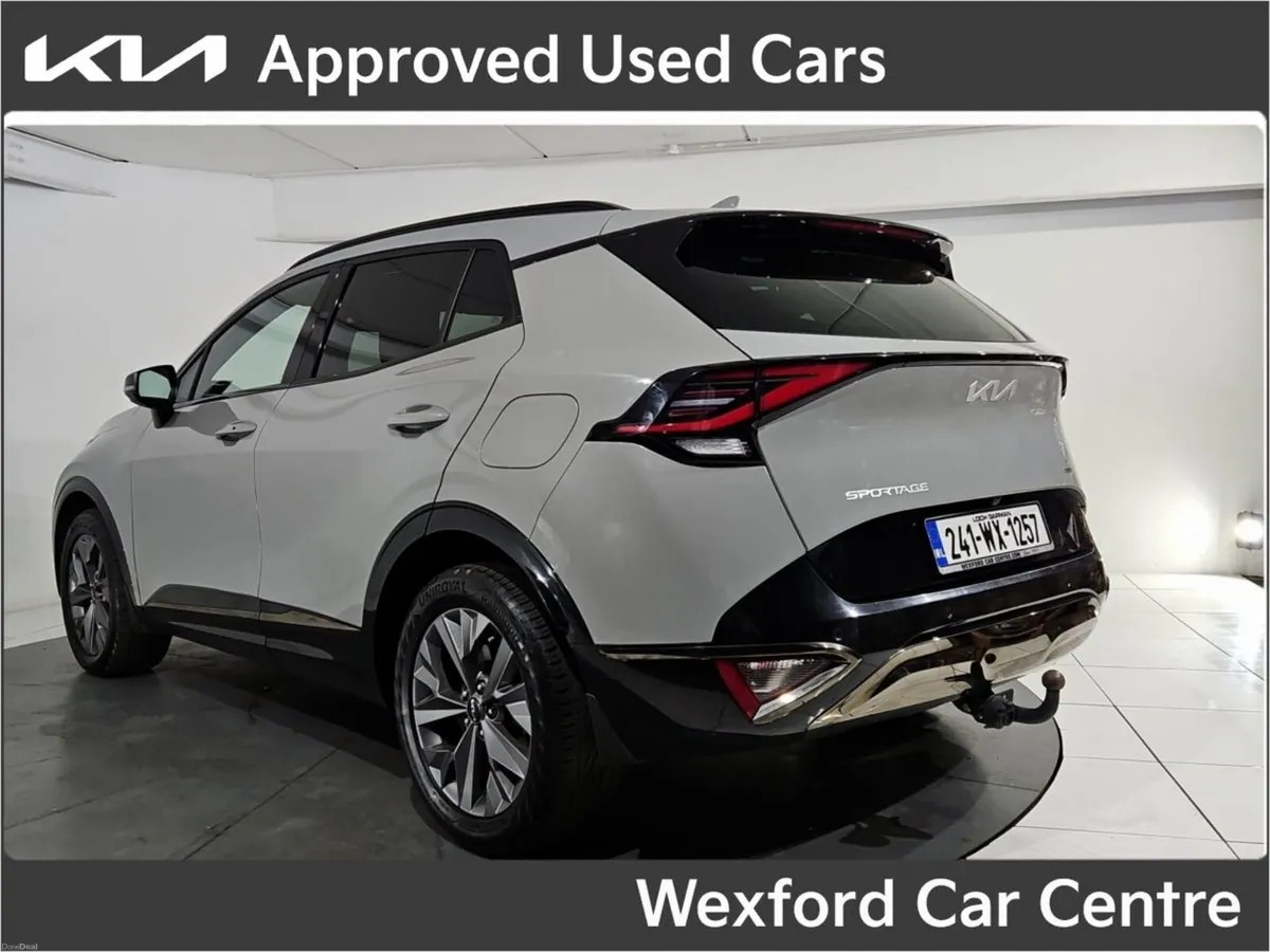 Kia Sportage Anniversary Edition Hybrid - Image 3