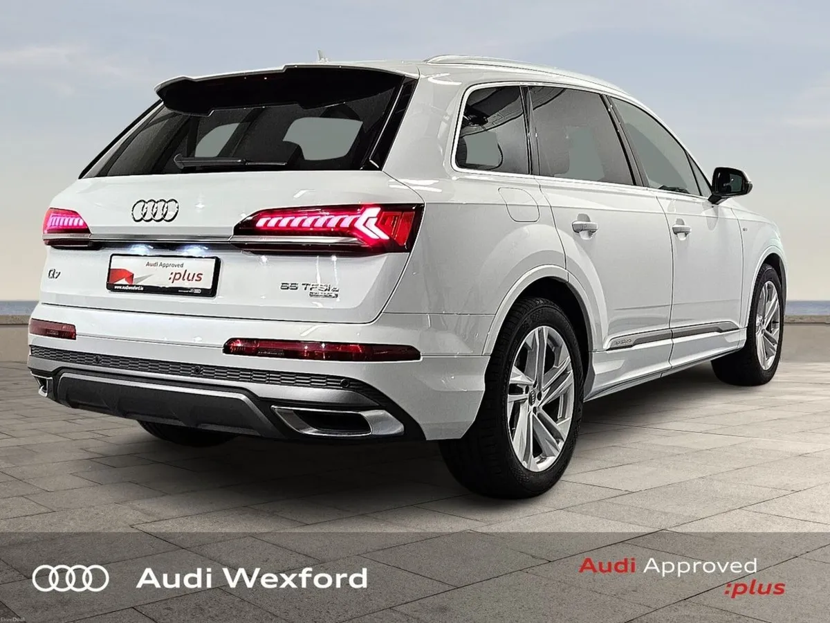 Audi Q7 55 TFSIe quattro Tiptronic S Line €153p/w - Image 5