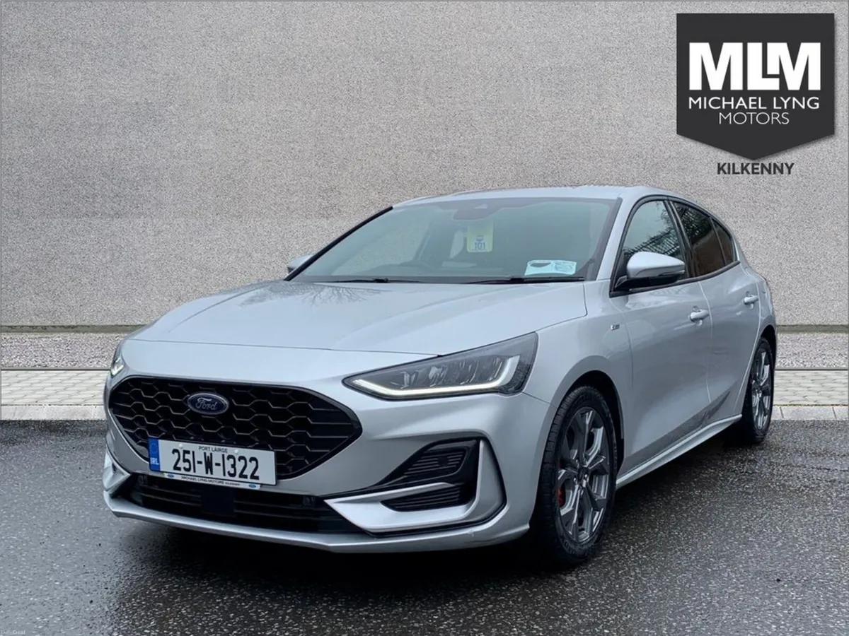 Ford Focus St-line 5D 1.0T 125 Mhev M6 FW - Image 3