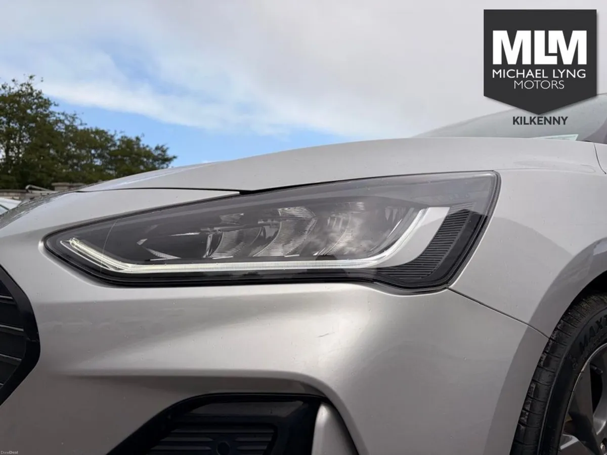 Ford Focus St-line Style 5W 1.0T 125 M6 4 - Image 4