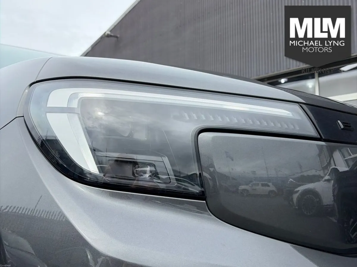 Ford Explorer Premium 77KWH Extended Range - Image 4