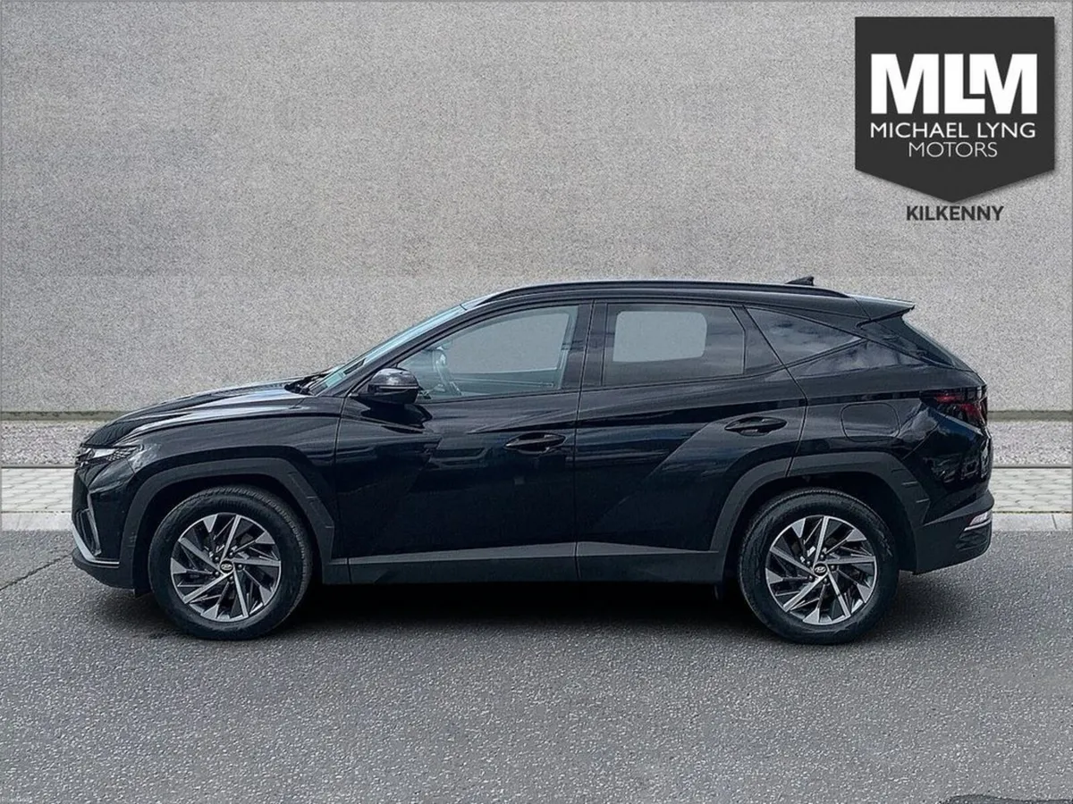 Hyundai Tucson 2WD Executive - Image 4