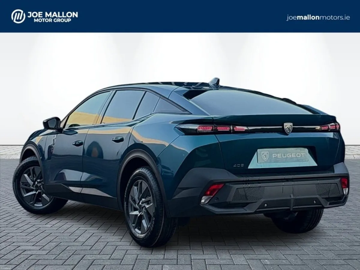 Peugeot 408 1.2 Allure Hybrid - Image 2