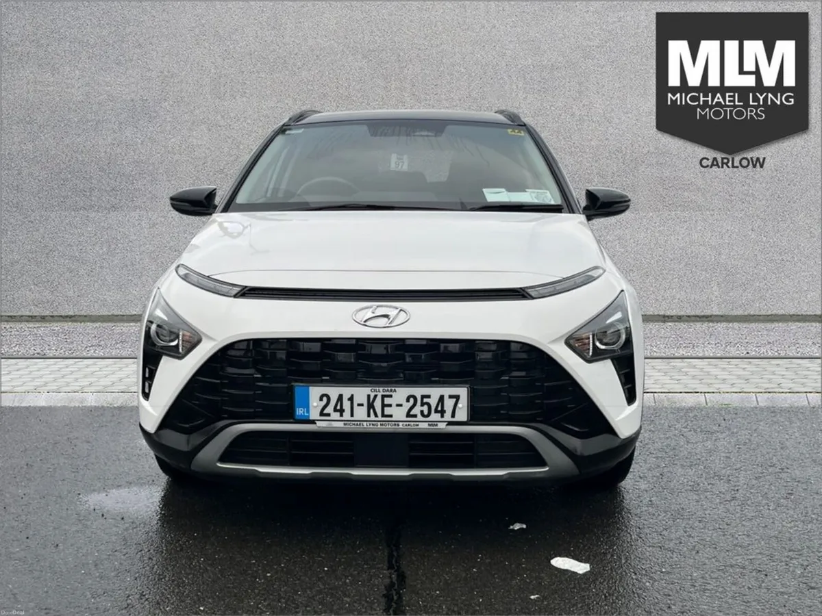 Hyundai Bayon Executive TWO Tone 5DR - Image 2