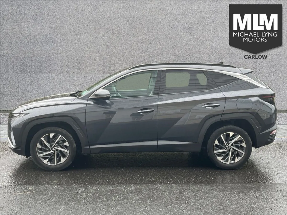 Hyundai Tucson Executive Plus 5DR - Image 4