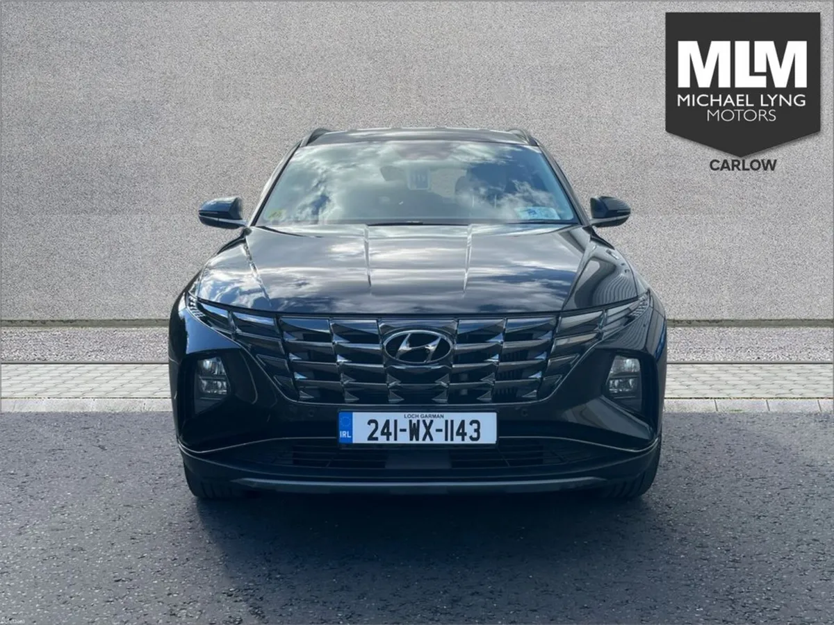 Hyundai Tucson Executive Plus 5DR - Image 2