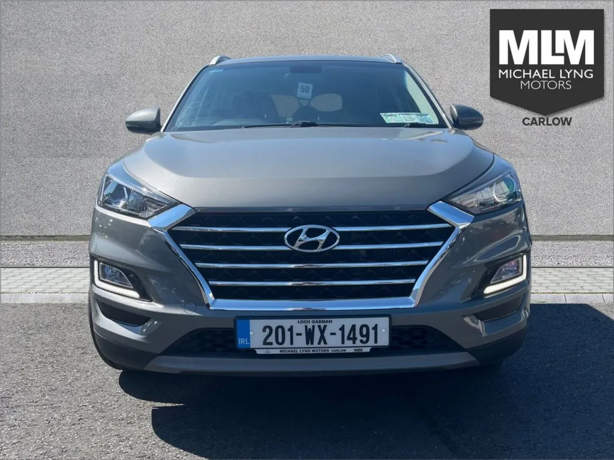 Hyundai Tucson Executive 1.6 Diesel 5DR - Image 2