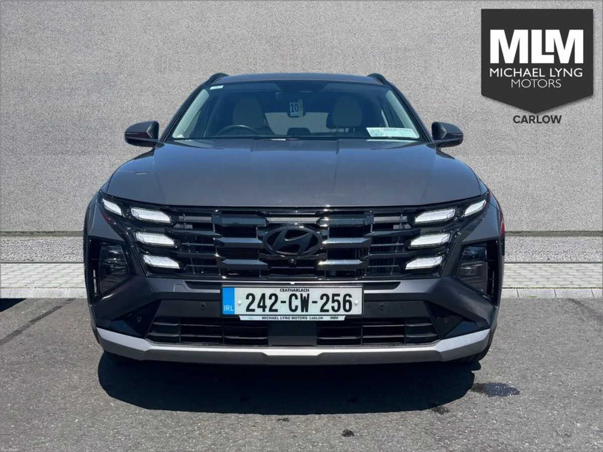 Hyundai Tucson Executive Plus Diesel - Image 2
