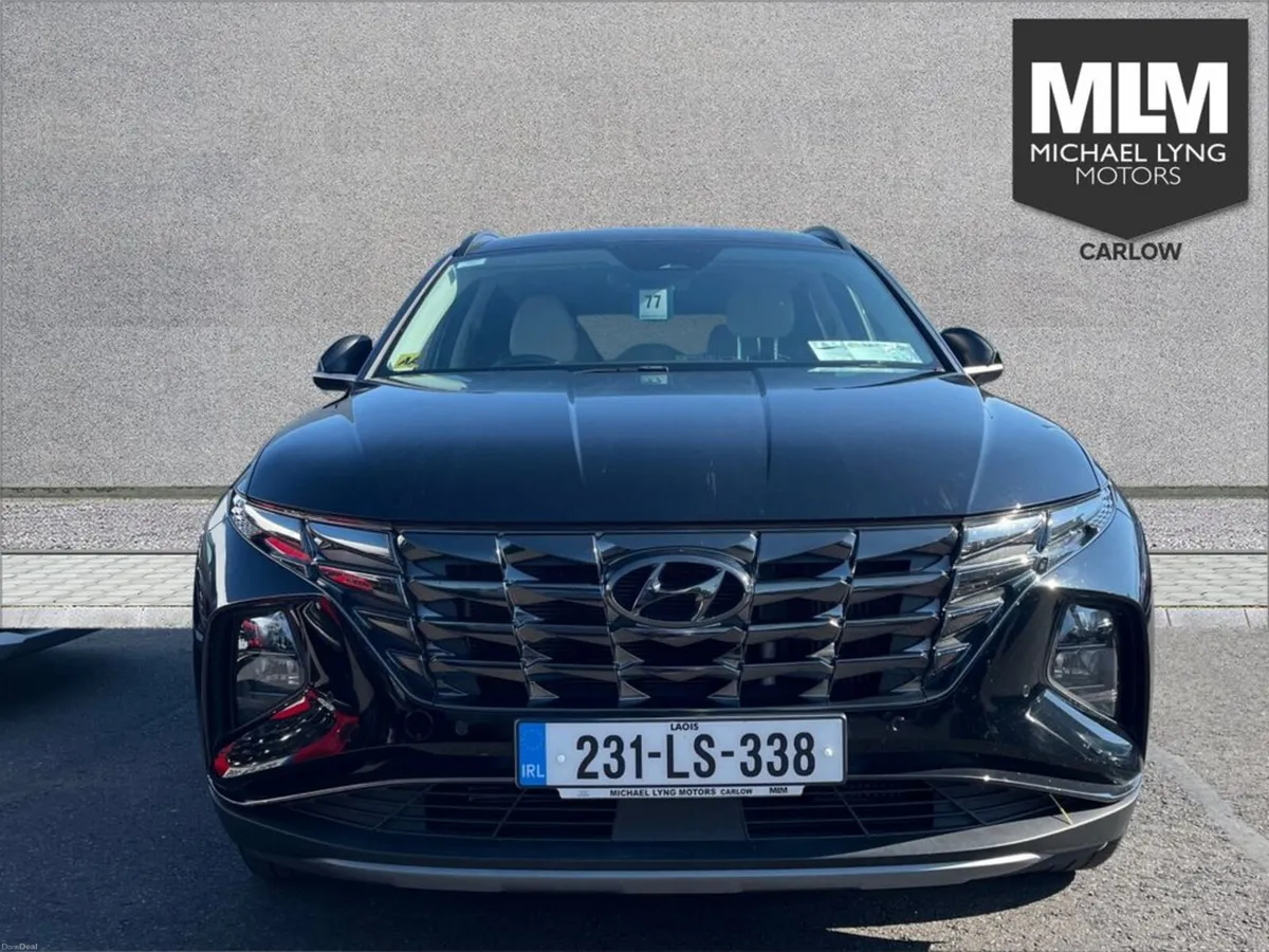 Hyundai Tucson ix35 Executive Plus 5DR - Image 2