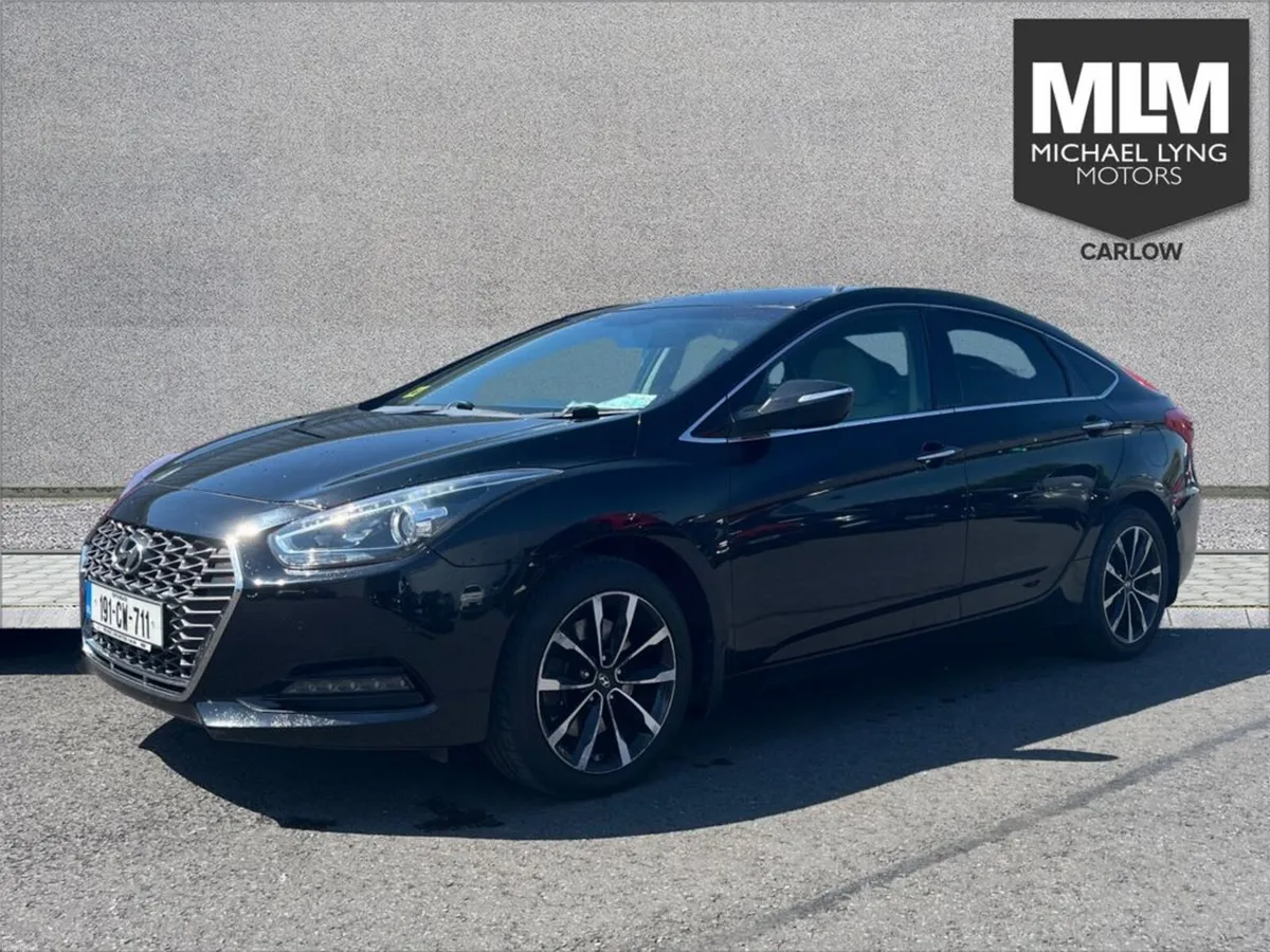 Hyundai i40 Executive 5DR - Image 3