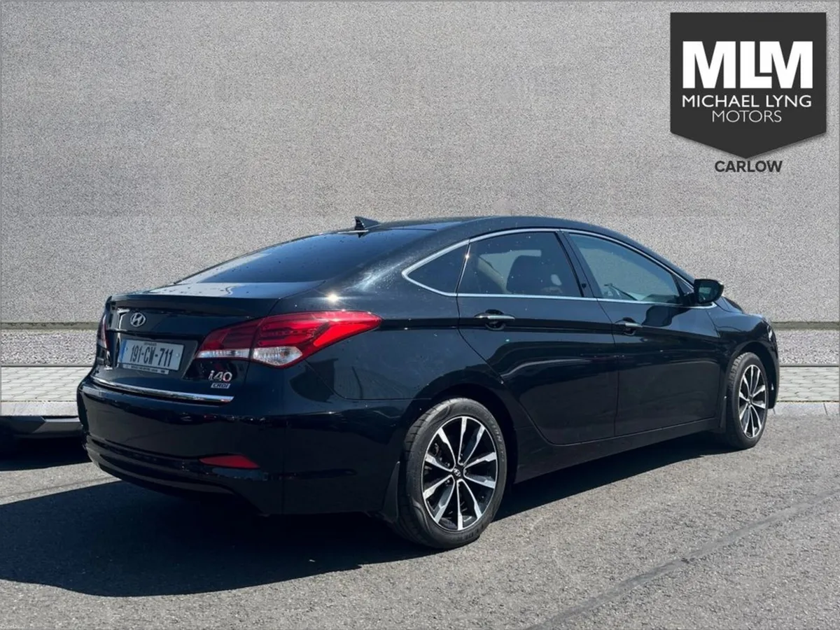 Hyundai i40 Executive 5DR - Image 6
