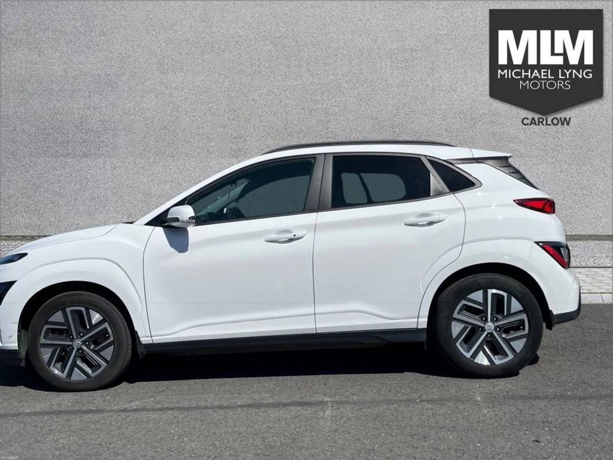 Hyundai KONA Kona EV Premium 64 kWh - Image 4