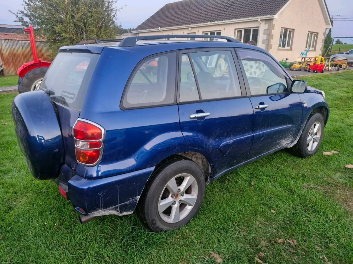 Toyota rav 4 - Image 4