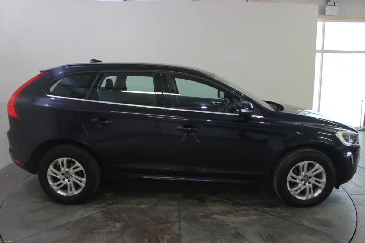 Volvo XC60 D4 (190hp) FWD SE Geartronic - TENDER 1 - Image 4