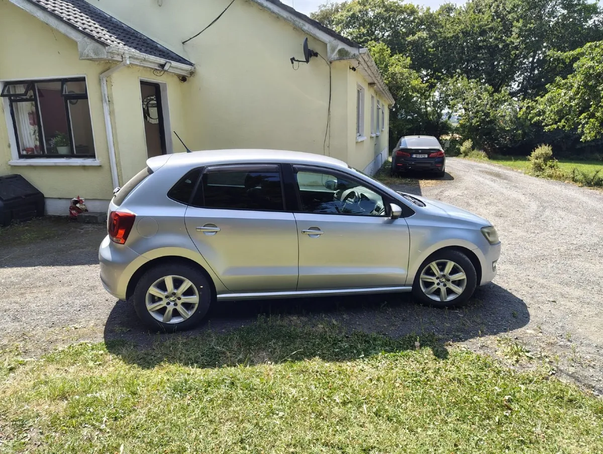 Volkswagen Polo Automatic 2012 - Image 4