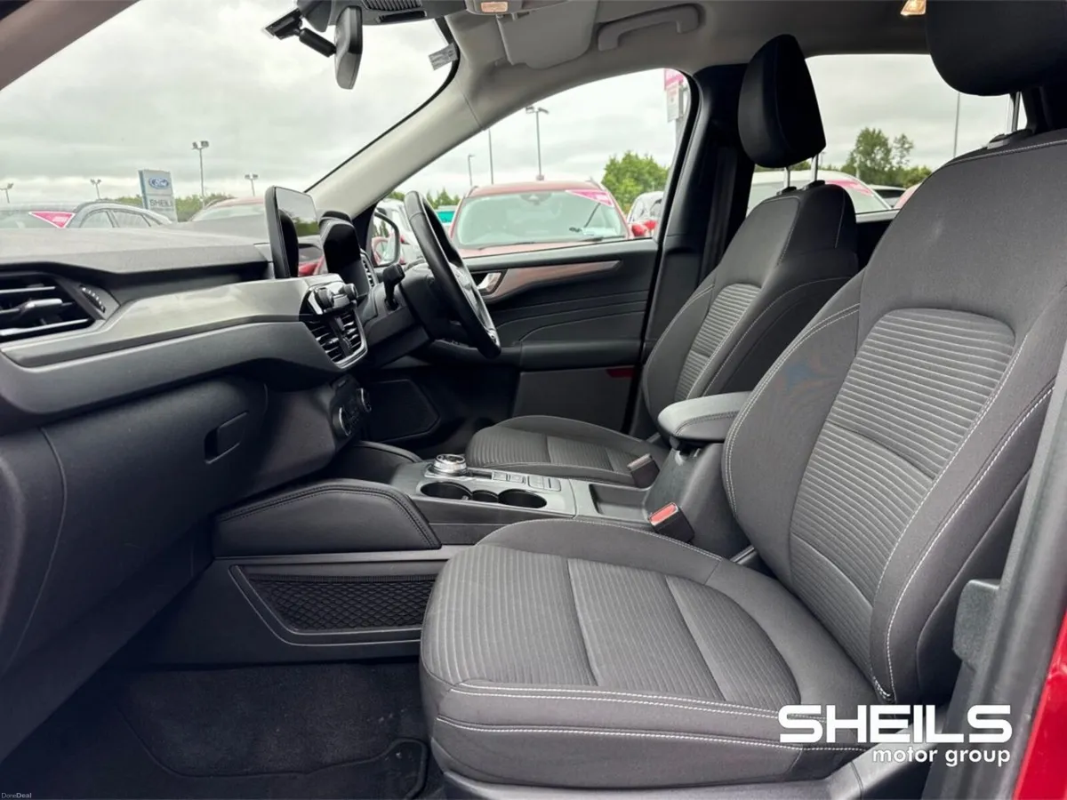 Ford Kuga 2.5 Duratec 190PS FHEV Titanium Auto - Image 5