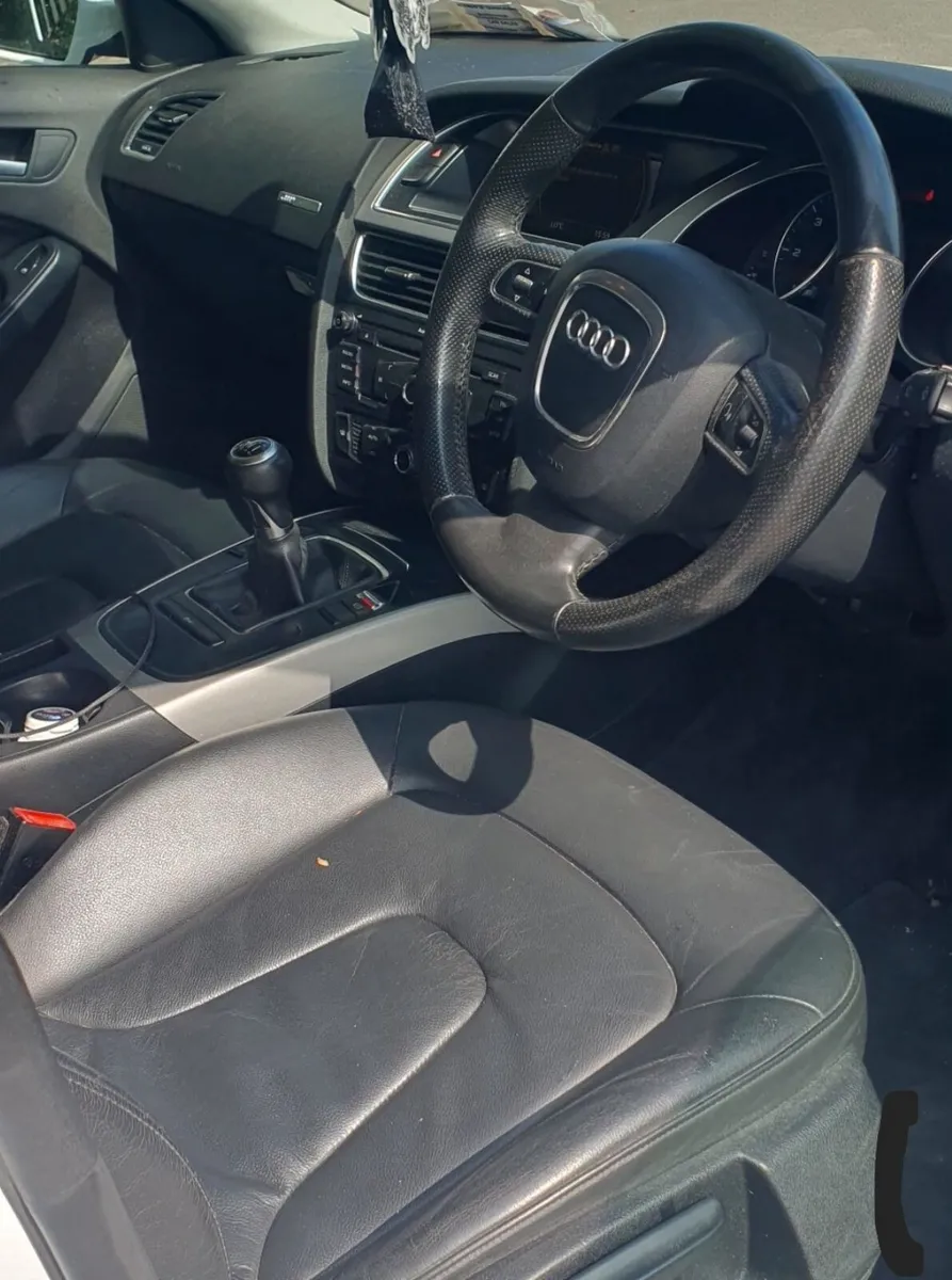 Audi A5 2010 - Image 2