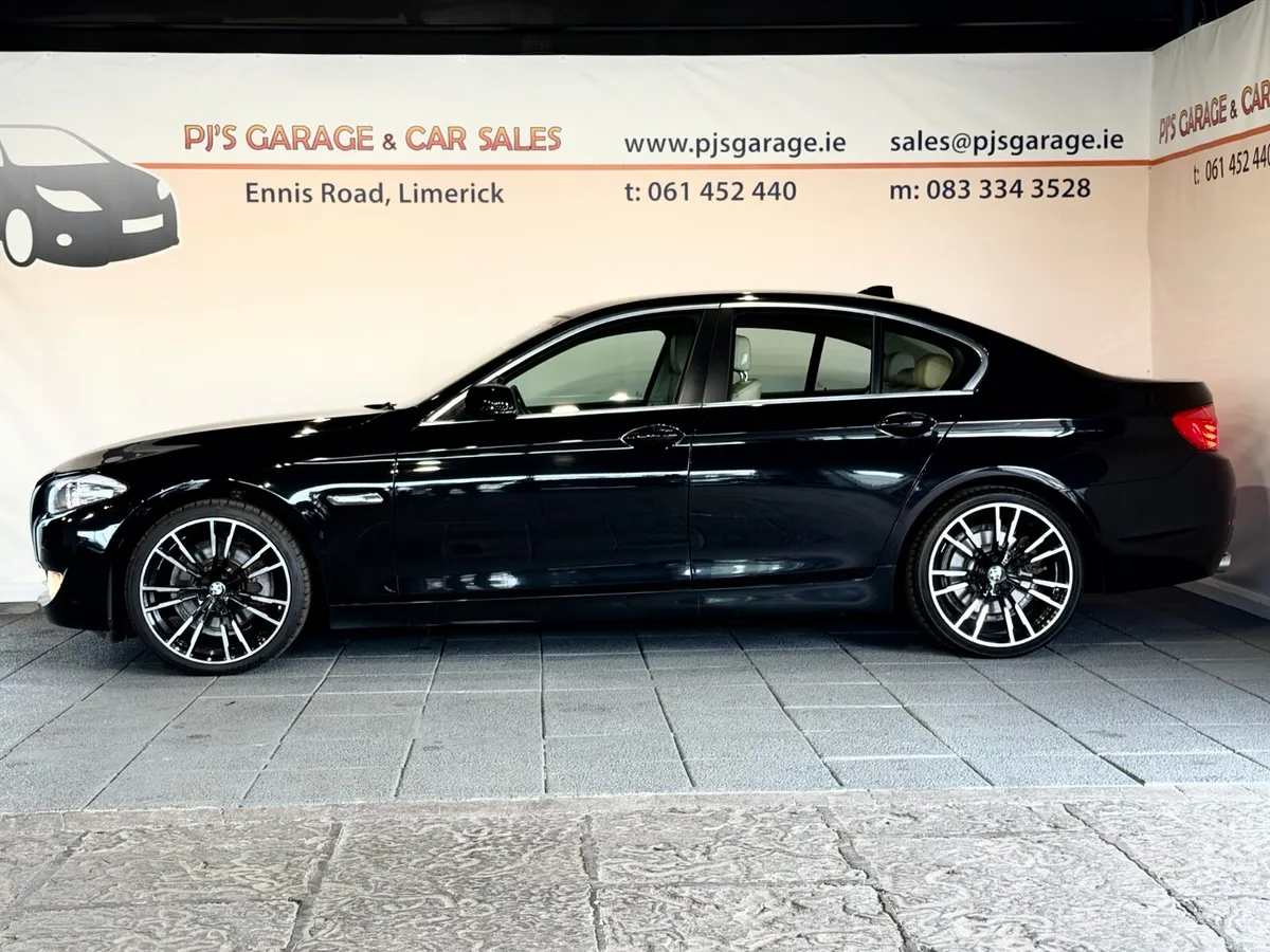 BMW 5-Series 2012 - Image 4