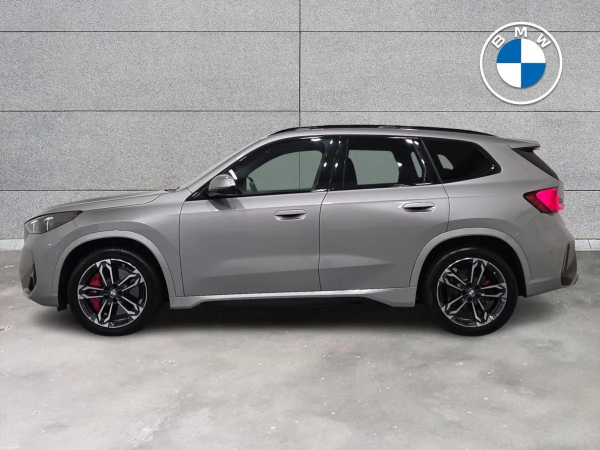 BMW iX1 Ix1 Edrive20 M Sport  eDrive20 M Sport  20 - Image 4