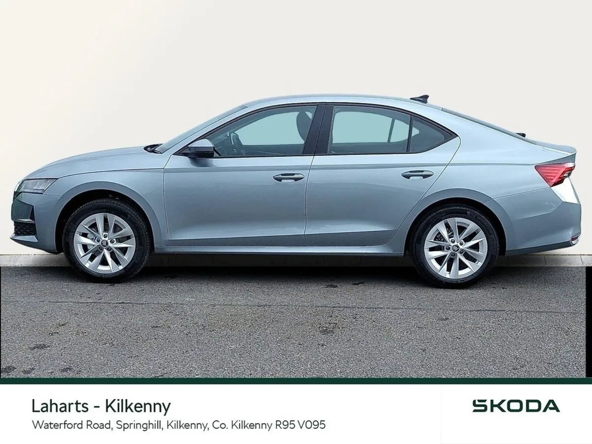 Skoda Octavia SELECTION 1.5TSI 115HP *WIRELESS CAR - Image 6