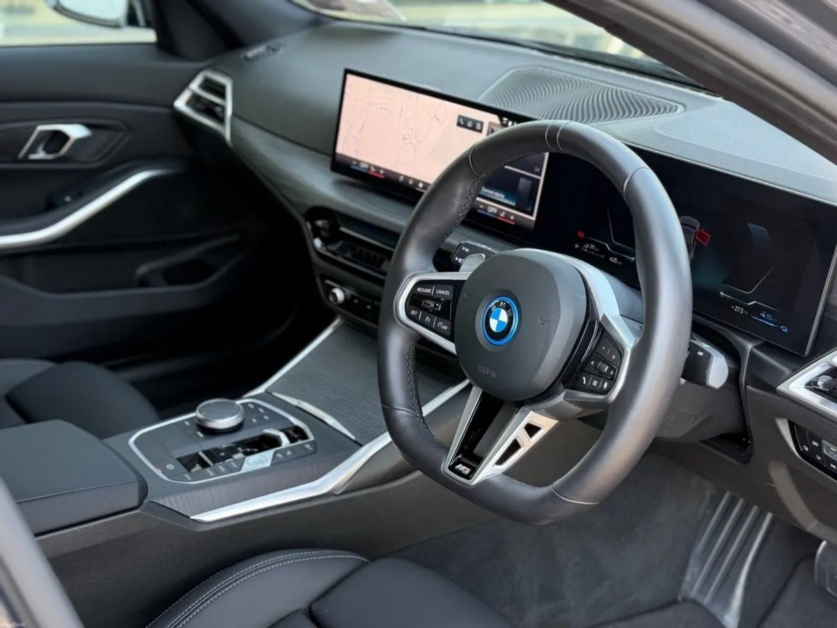 BMW 3-Series 330e M Sport Saloon - Image 4