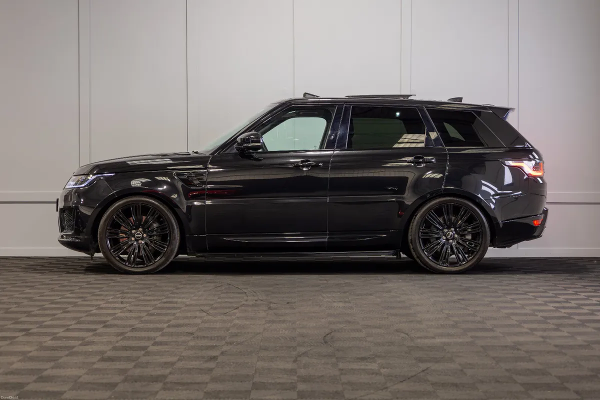 182 Range Rover Sport P400E HSE Dynamic 5 Seat N1 - Image 3