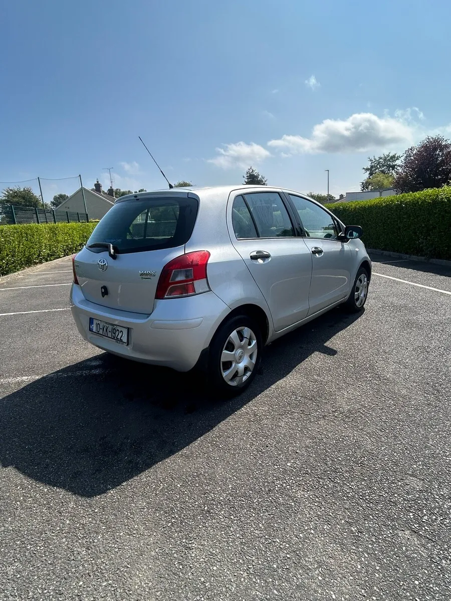 2010 Toyota Yaris 1.0 petrol - Image 2