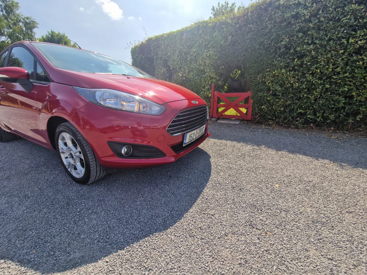 Ford Fiesta 1.25 Zetec 2015 - Image 2