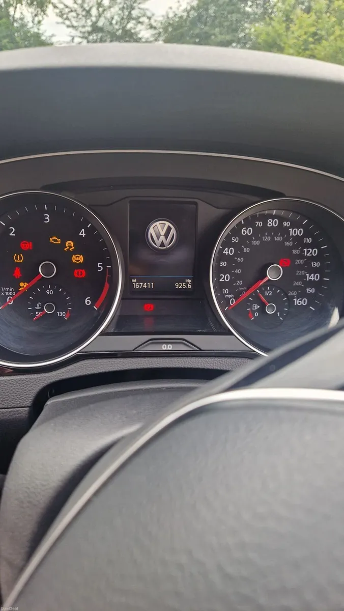 Volkswagen Passat 2018 - Image 2