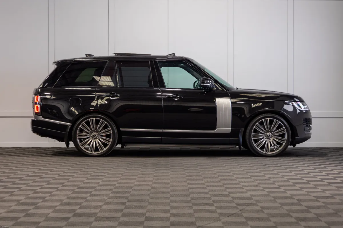 2022 Range Rover Westminster P400e 5 Seat N1 - Image 6