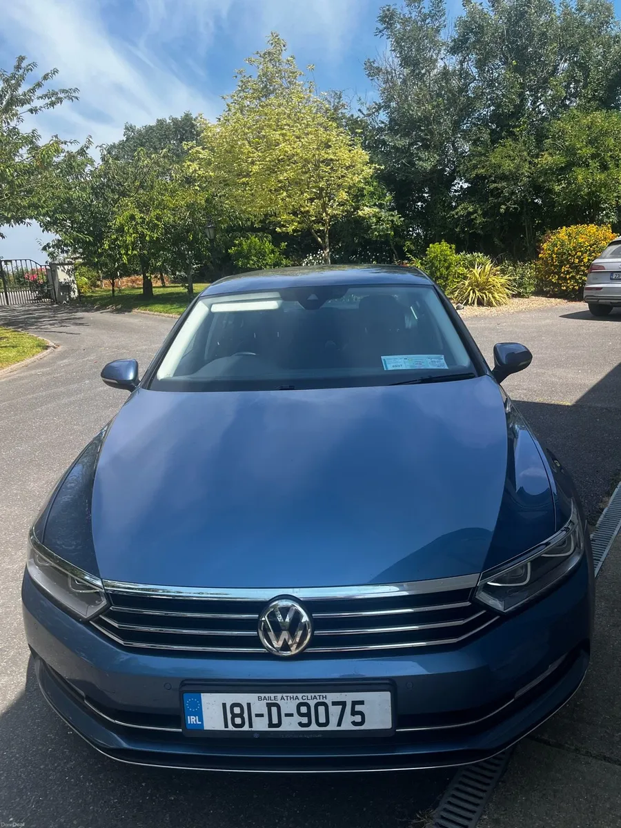 Volkswagen Passat - Image 1