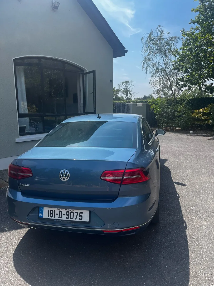 Volkswagen Passat - Image 3