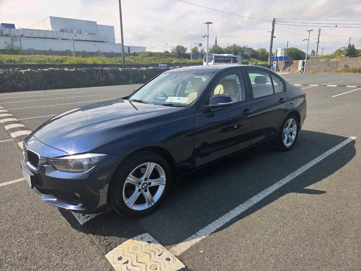 131 BMW 316 - Image 5