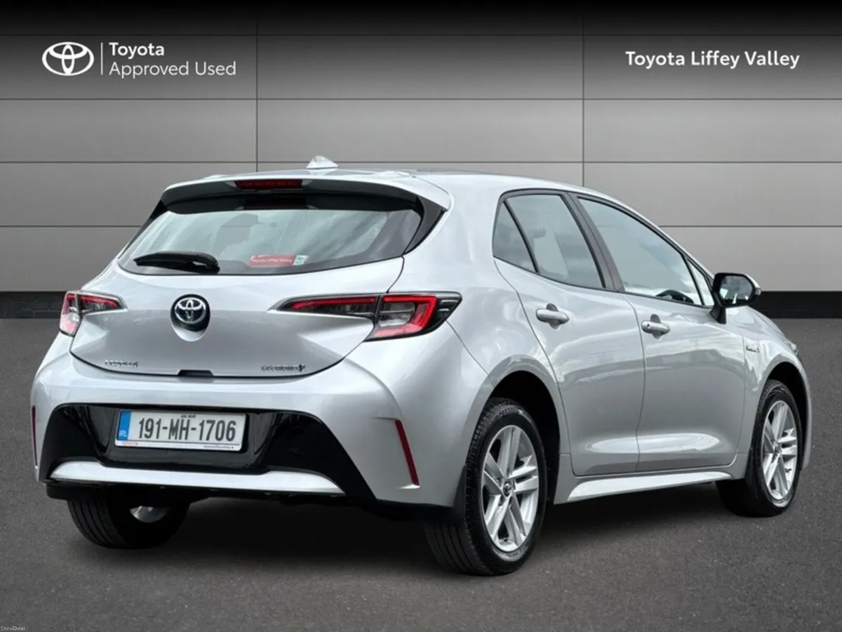 Toyota Corolla COROLLA HYBRID LUNA H/B - Image 2