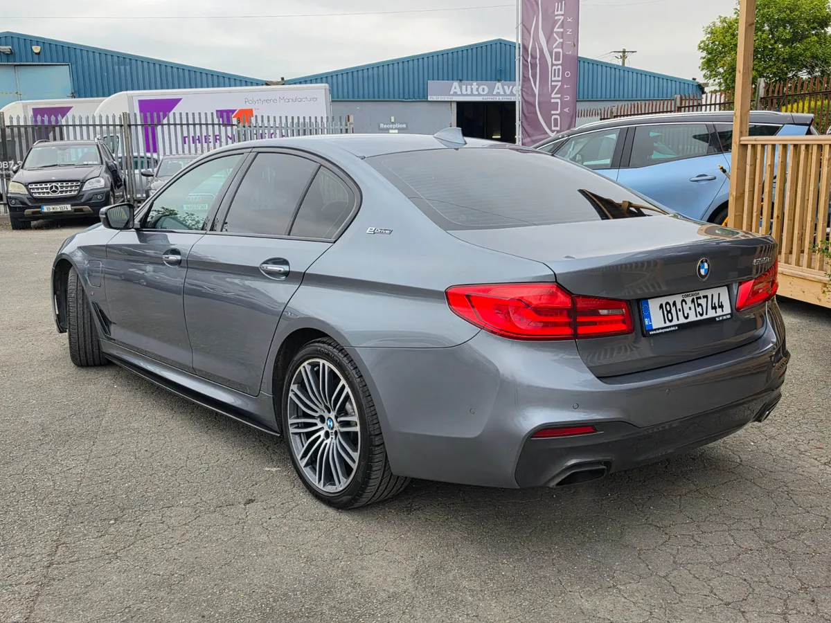181 BMW 530e *M SPORT*CLEAN* - Image 4